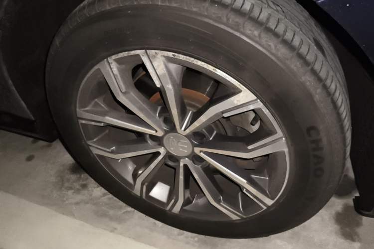 Used BYD Song MAX 2019 1.5T Automatic Smart Connect Ruiyi Sunroof Model 7 Seats China VI Standard Right Front Wheel Hub