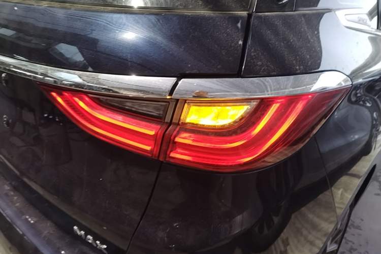 Used BYD Song MAX 2019 1.5T Automatic Smart Connect Prestige 7-Seater China V Standard Right Rear Taillight