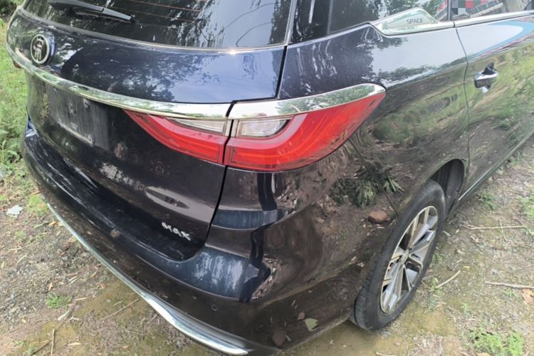 Used BYD Song MAX 2019 1.5T Automatic Smart Connect Ruiyi Sunroof Version 6 Seats China VI Standard Right Rear Taillight