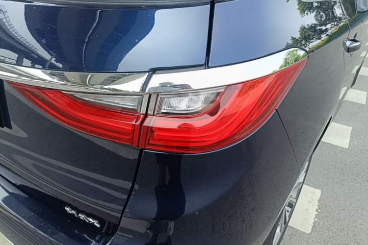Used BYD Song MAX 2019 1.5T Automatic Smart Connect Ruiyi Sunroof Version 6 Seats China VI Standard Right Rear Taillight