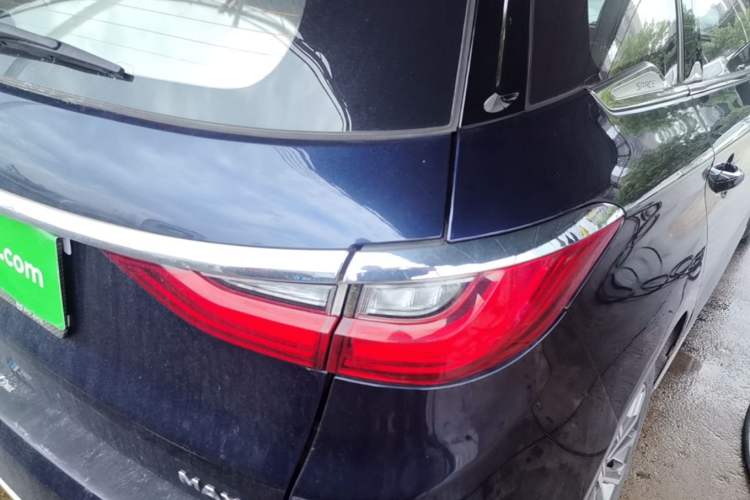 Used BYD Song MAX 2019 1.5T Automatic Smart Connect Ruiyi Sunroof Model 7 Seats China VI Standard Right Rear Taillight
