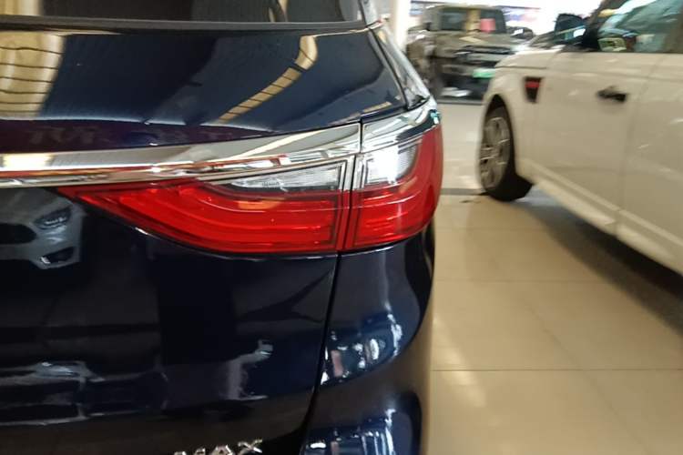 Used BYD Song MAX 2019 1.5T Automatic Smart Connect Ruiyi Model 6-Seater China V Standard Right Rear Taillight