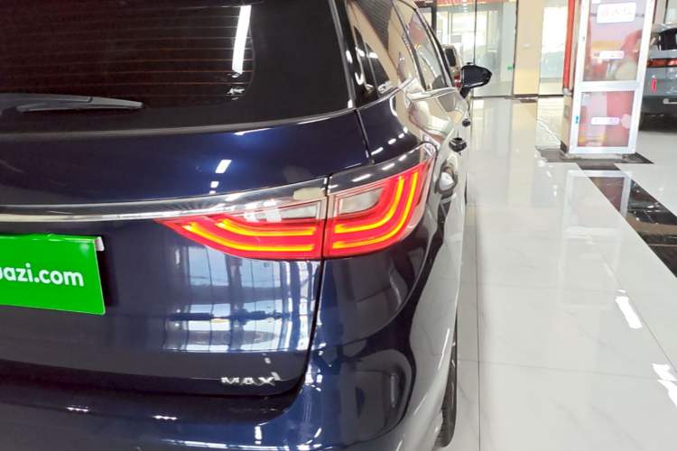 Used BYD Song MAX 2019 1.5T Automatic SmartConnect ZhiLian RuiDong Edition with 6 Seats China VI Standard Right Rear Taillight