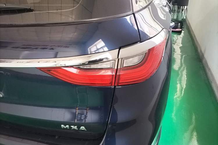 Used BYD Song MAX 2019 1.5T Automatic Smart Connect Ruiyi Sunroof Model 7 Seats China VI Standard Right Rear Taillight