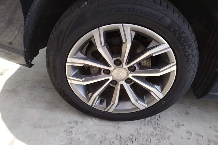 Used BYD Song MAX 2019 1.5T Automatic Smart Connect Prestige 7-Seater China V Standard Right Rear Wheel Hub