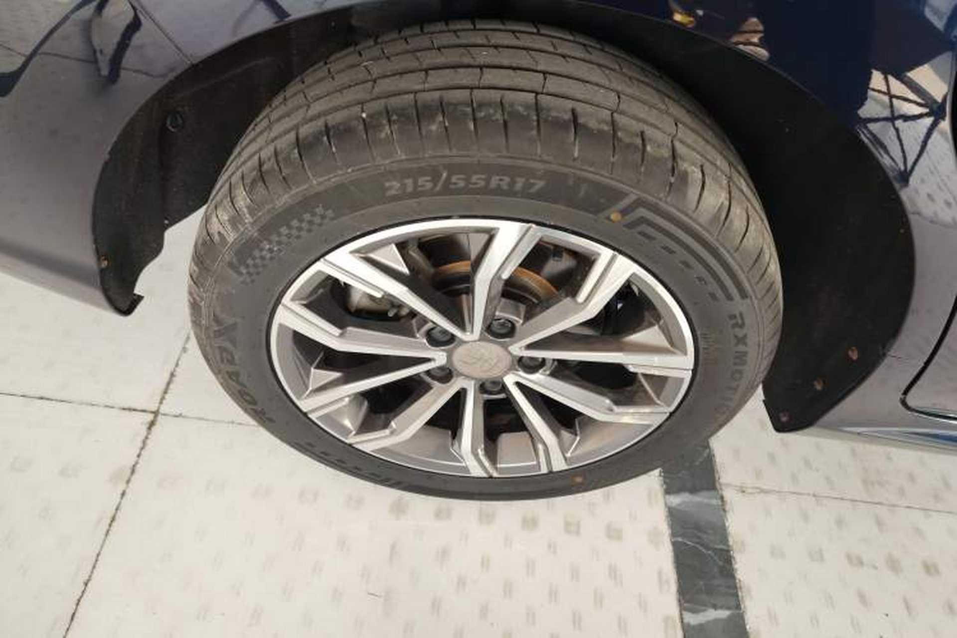 Used BYD Song MAX 2019 1.5T Automatic Smart Connect Ruiyi Sunroof Version 6 Seats China VI Standard Right Rear Wheel Hub