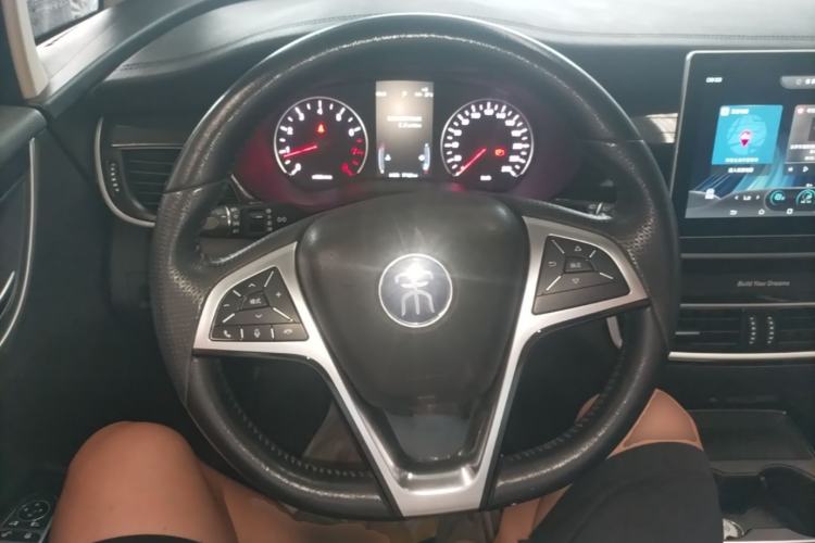 Used BYD Song MAX 2019 1.5T Automatic Smart Connect Ruiyi Sunroof Model 7 Seats China VI Standard Steering Wheel