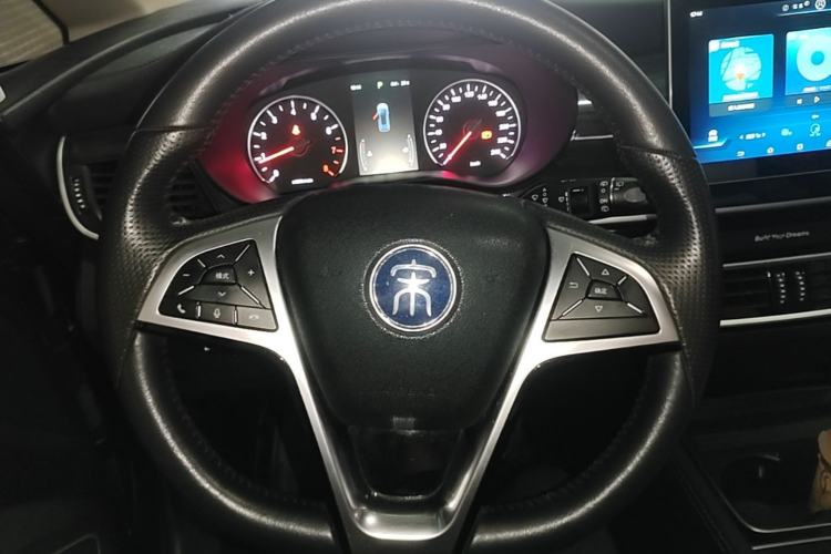 Used BYD Song MAX 2019 1.5T Automatic Smart Connect Ruiyi Sunroof Model 7 Seats China VI Standard Steering Wheel