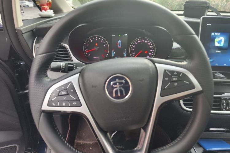 Used BYD Song MAX 2019 1.5T Automatic Smart Connect Ruiyi Sunroof Model 7 Seats China VI Standard Steering Wheel