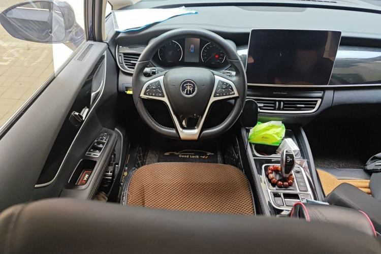 Used BYD Song MAX 2019 1.5T Automatic SmartConnect ZhiLian RuiDong Edition with 6 Seats China VI Standard Steering Wheel