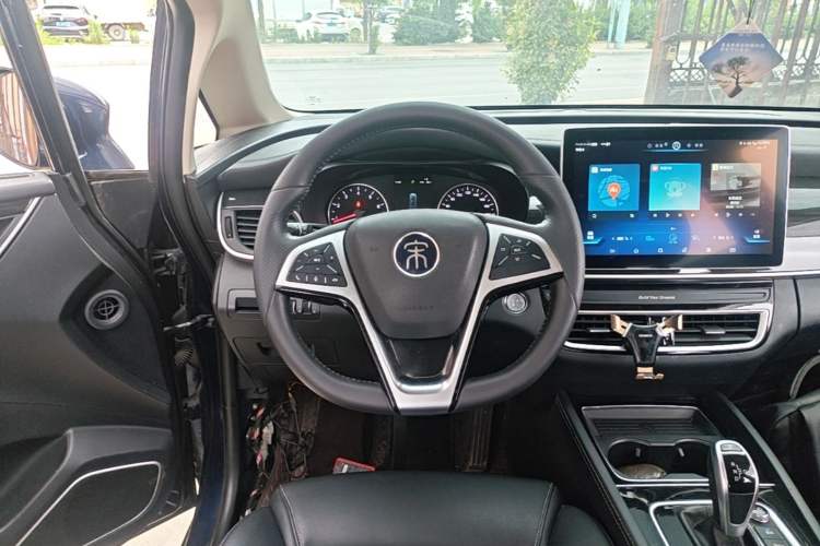 Used BYD Song MAX 2019 1.5T Automatic Smart Connect Prestige Model 6 Seats China V Standard Steering Wheel