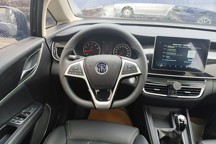 Used BYD Song MAX 2019 1.5T Manual Smart Connect Ruiyi Sunroof Model 7 Seats China VI Standard Steering Wheel