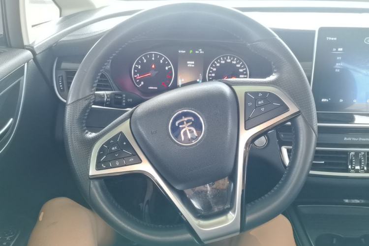 Used BYD Song MAX 2019 1.5T Automatic Smart Connect Ruiyi Sunroof Model 7 Seats China VI Standard Steering Wheel
