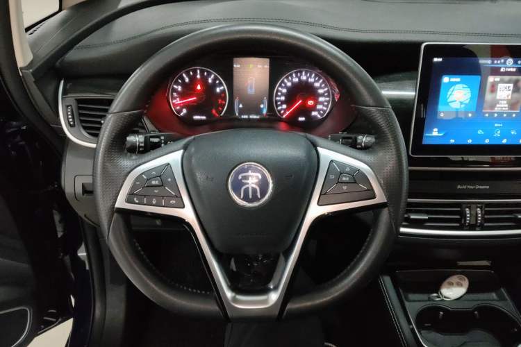 Used BYD Song MAX 2019 1.5T Automatic Smart Connect Ruiyi Sunroof Model 7 Seats China VI Standard Steering Wheel