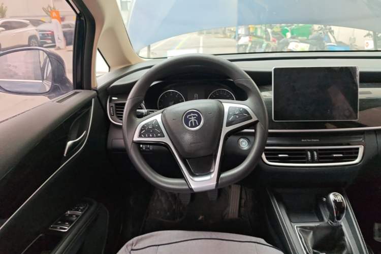 Used BYD Song MAX 2019 1.5T Automatic Smart Connect Luxe Model 7 Seats China VI Standard Steering Wheel