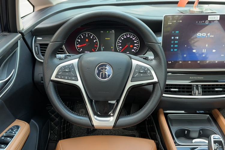 Used BYD Song MAX 2019 1.5T Automatic Smart Connect ZhiLian RuiDong 6-Seater China V Standard Steering Wheel