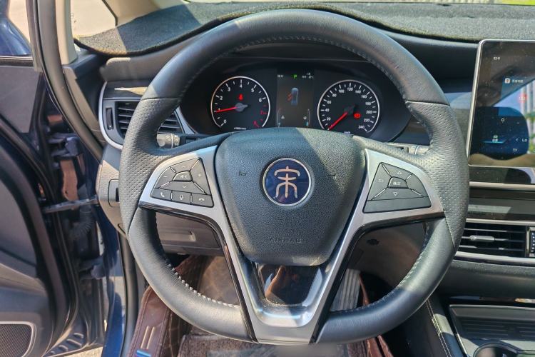 Used BYD Song MAX 2019 1.5T Automatic Smart Connect Ruiyi Model 6-Seater China V Standard Steering Wheel