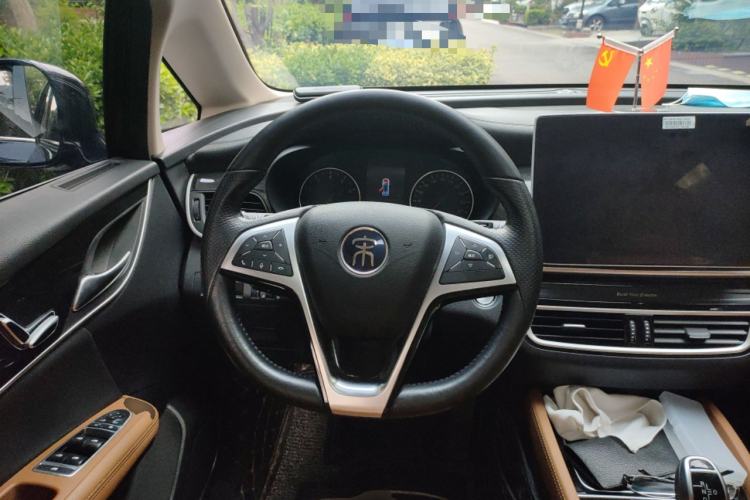 Used BYD Song MAX 2019 1.5T Automatic Smart Connect ZhiLian RuiDong 6-Seater China V Standard Steering Wheel