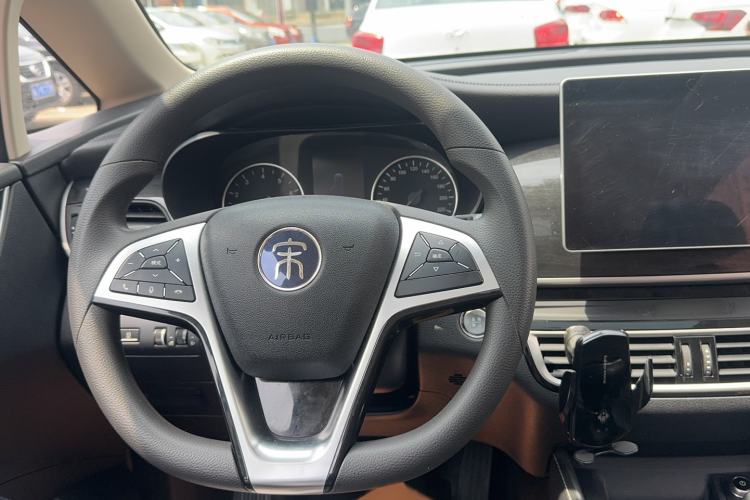 Used BYD Song MAX 2019 1.5T Manual Smart Connect Ruiyi Model 7 Seats China V Emission Standard Steering Wheel