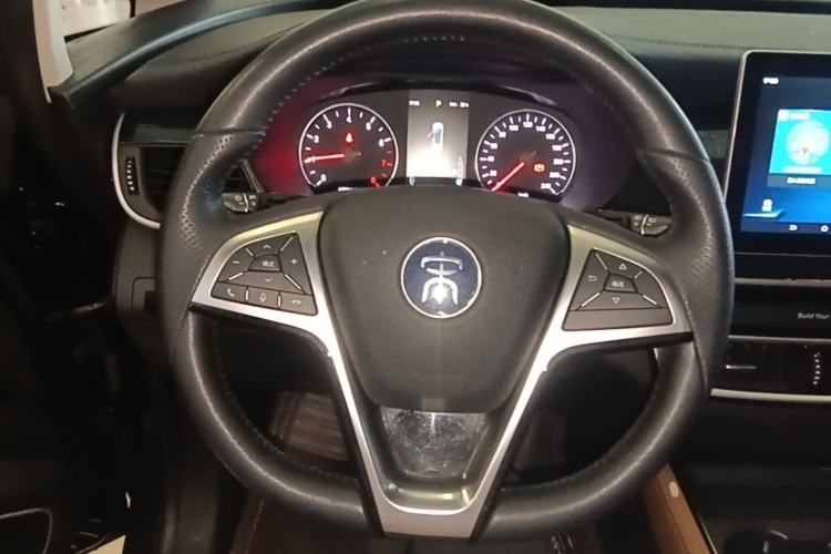 Used BYD Song MAX 2019 1.5T Automatic Smart Connect Ruiyi Model 6-Seater China V Standard Steering Wheel