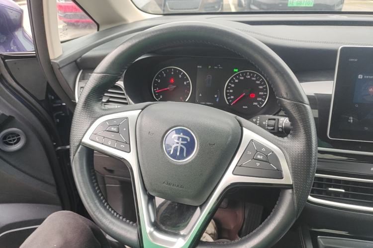 Used BYD Song MAX 2019 1.5T Automatic Smart Connect Ruiyi Sunroof Model 7 Seats China VI Standard Steering Wheel