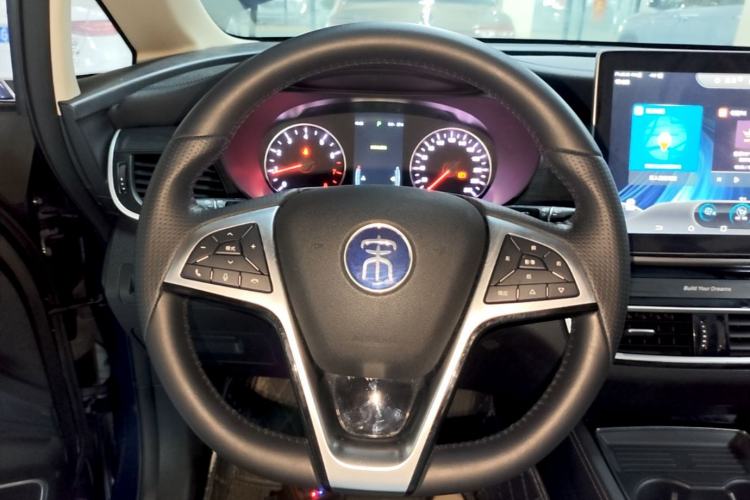 Used BYD Song MAX 2019 1.5T Automatic SmartConnect ZhiLian RuiDong Edition with 6 Seats China VI Standard Steering Wheel