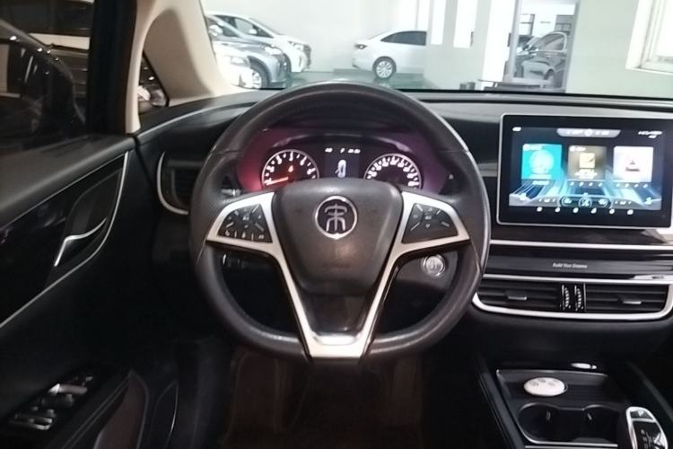 Used BYD Song MAX 2019 1.5T Automatic Smart Connect Ruiyi Sunroof Model 7 Seats China VI Standard Steering Wheel