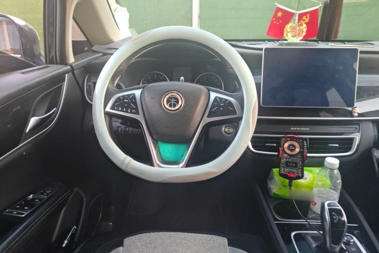 Used BYD Song MAX 2019 1.5T Automatic Smart Connect Ruiyi Sunroof Model 7 Seats China VI Standard Steering Wheel