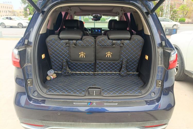 Used BYD Song MAX 2019 1.5T Automatic SmartConnect ZhiLian RuiDong Edition with 6 Seats China VI Standard Trunk