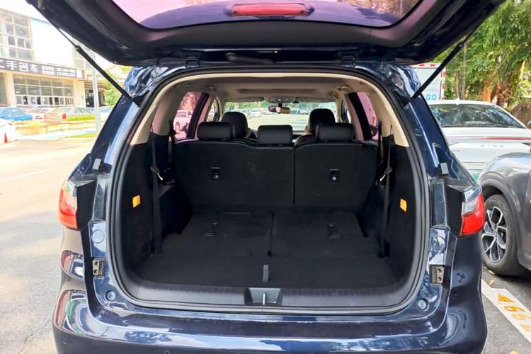 Used BYD Song MAX 2019 1.5T Manual Smart Connect Ruiyi Sunroof Model 7 Seats China VI Standard Trunk