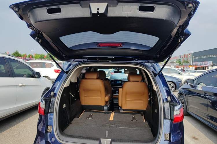 Used BYD Song MAX 2019 1.5T Automatic Smart Connect Ruiyi Model 6-Seater China V Standard Trunk