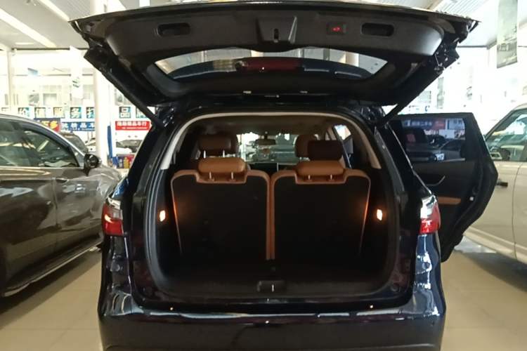 Used BYD Song MAX 2019 1.5T Automatic Smart Connect Ruiyi Model 6-Seater China V Standard Trunk