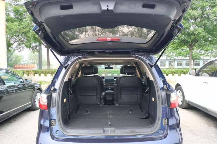 Used BYD Song MAX 2019 1.5T Manual Smart Connect Ruiyi Sunroof Model 6 Seats China VI Standard Trunk