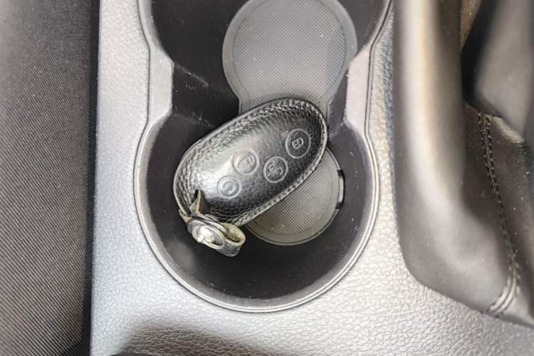 Used BYD Song MAX 2019 1.5T Manual Smart Connect Ruiyi Sunroof Model 7 Seats China VI Standard Vehicle Key