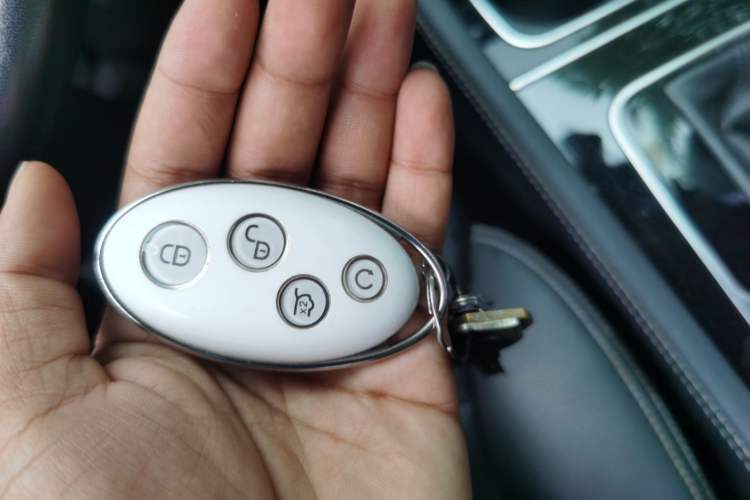 Used BYD Song MAX 2019 1.5T Automatic Smart Connect Prestige 7-Seater China VI Standard Vehicle Key