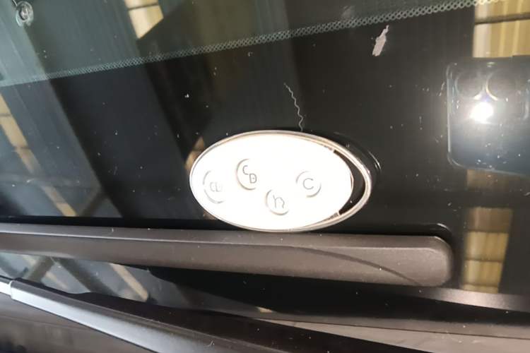 Used BYD Song MAX 2019 1.5T Automatic Smart Connect Ruiyi Model 6-Seater China V Standard Vehicle Key
