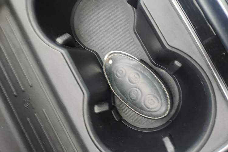 Used BYD Song MAX 2019 1.5T Automatic Smart Connect Ruiyi Sunroof Model 7 Seats China VI Standard Vehicle Key