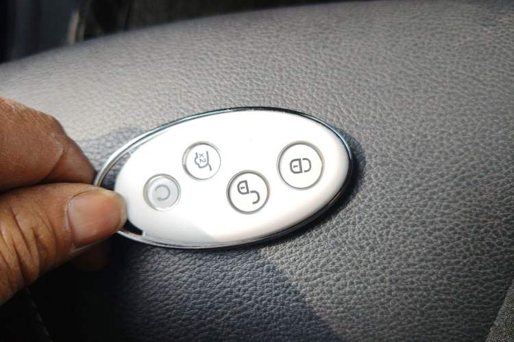 Used BYD Song MAX 2019 1.5T Automatic SmartConnect ZhiLian RuiDong Edition with 6 Seats China VI Standard Vehicle Key