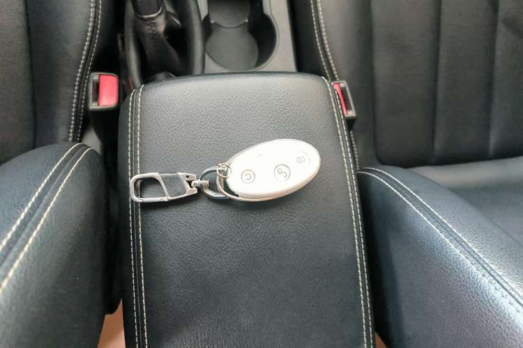 Used BYD Song MAX 2019 1.5T Manual Smart Connect Ruiyi Sunroof Model 7 Seats China V Emission Standard Vehicle Key