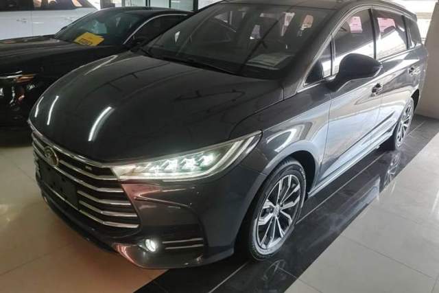 Używany BYD Song MAX 2019 1.5T Automatic Smart Connect Ruiyi Sunroof Model 7 Seats China VI Standard