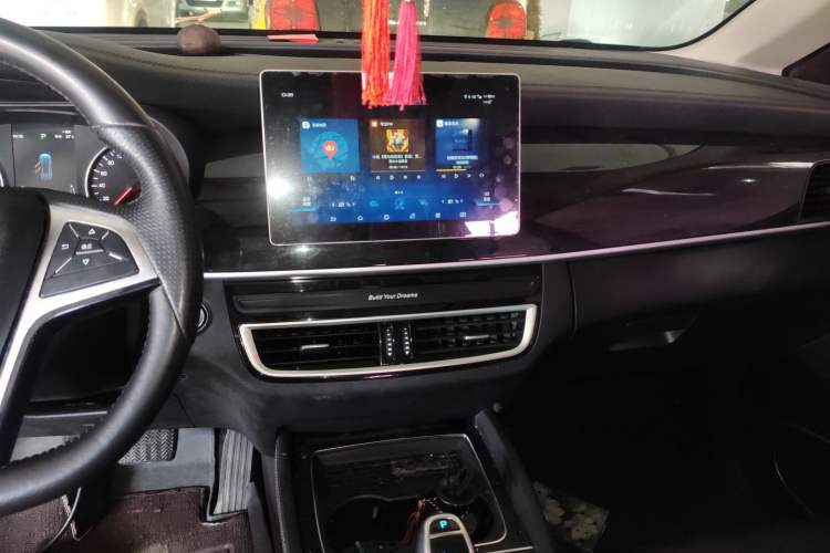 Used BYD Song MAX 2019 1.5T Automatic Smart Connect Ruiyi Sunroof Model 7 Seats China VI Standard Audio And AC Panel