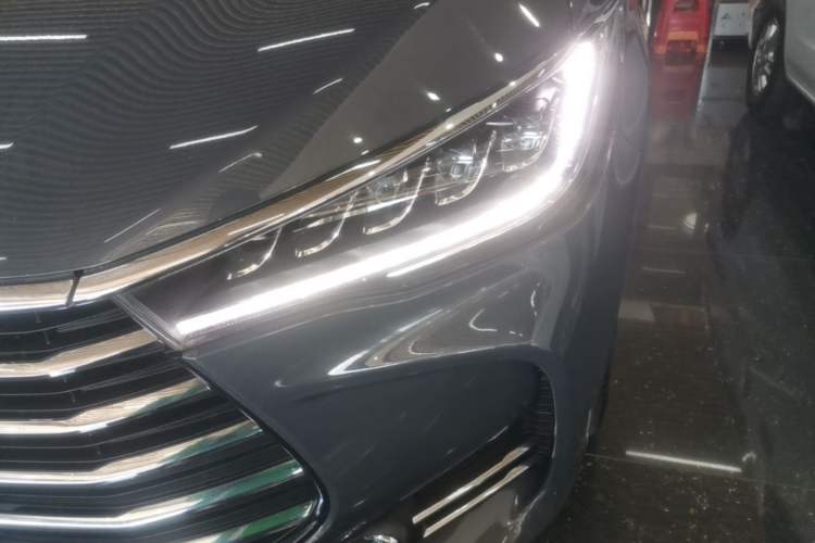 Used BYD Song MAX 2019 1.5T Automatic Smart Connect Ruiyi Sunroof Model 7 Seats China VI Standard Left Front Headlight