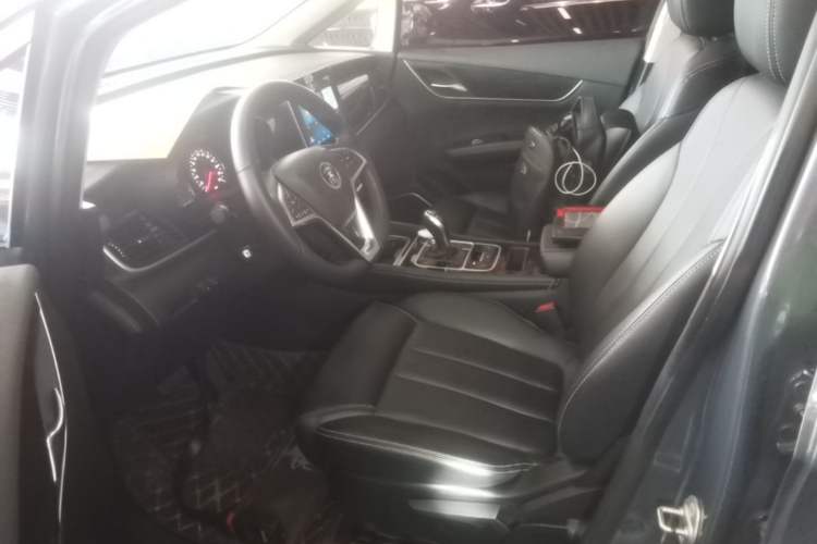 Used BYD Song MAX 2019 1.5T Automatic Smart Connect Ruiyi Sunroof Model 7 Seats China VI Standard Left Front Seat