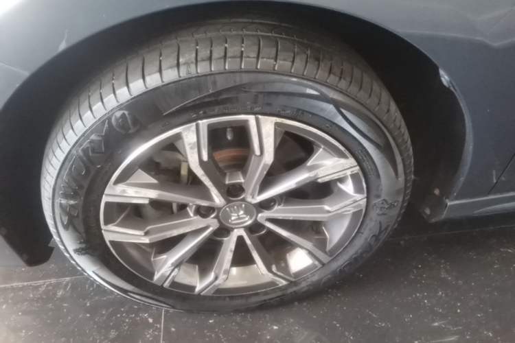 Used BYD Song MAX 2019 1.5T Automatic Smart Connect Ruiyi Sunroof Model 7 Seats China VI Standard Left Front Wheel Hub