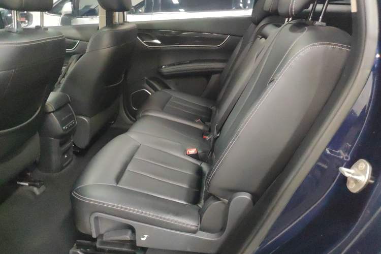 Used BYD Song MAX 2019 1.5T Automatic Smart Connect ZhiLian RuiDong Model 7 Seats China V Emission Standard Left Rear Seat