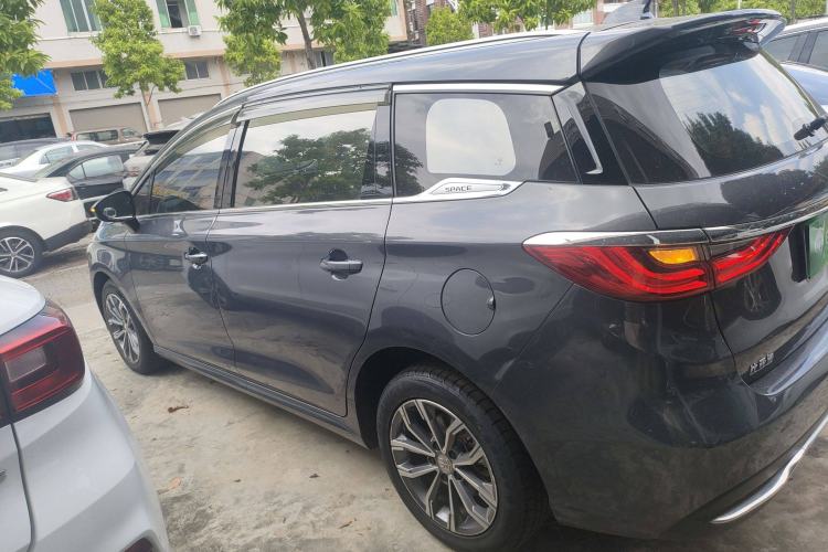 Used BYD Song MAX 2019 1.5T Automatic Smart Connect Ruiyi Sunroof Model 7 Seats China VI Standard Left Side
