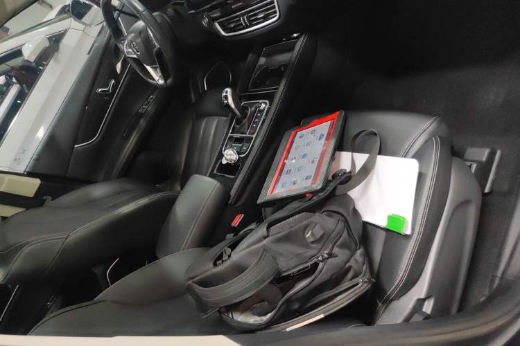 Used BYD Song MAX 2019 1.5T Automatic Smart Connect ZhiLian RuiDong Model 7 Seats China V Emission Standard Right Front Seat