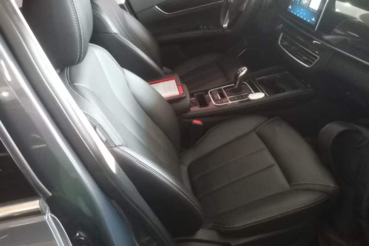 Used BYD Song MAX 2019 1.5T Automatic Smart Connect Ruiyi Sunroof Model 7 Seats China VI Standard Right Front Seat