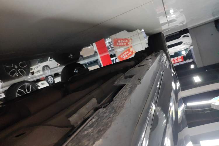 Used BYD Song MAX 2019 1.5T Automatic Smart Connect ZhiLian RuiDong Model 7 Seats China V Emission Standard Right Side Sill