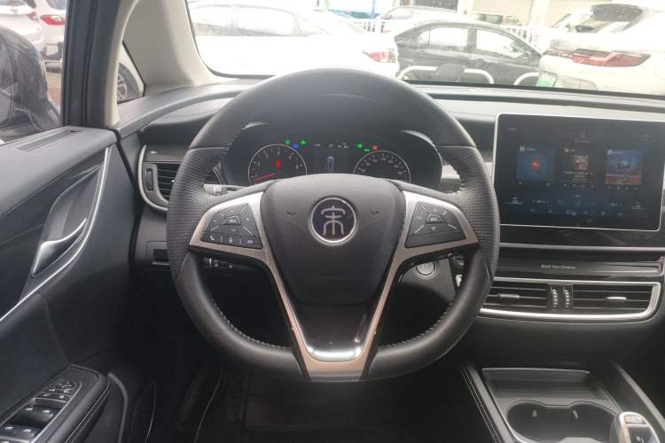 Used BYD Song MAX 2019 1.5T Automatic Smart Connect Ruiyi Sunroof Model 7 Seats China VI Standard Steering Wheel